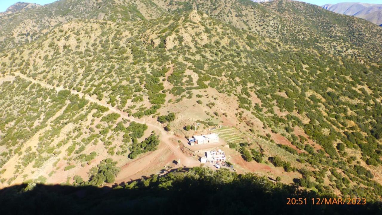 Tizintest La Haute Vue 2100M Mezdiout Buitenkant foto